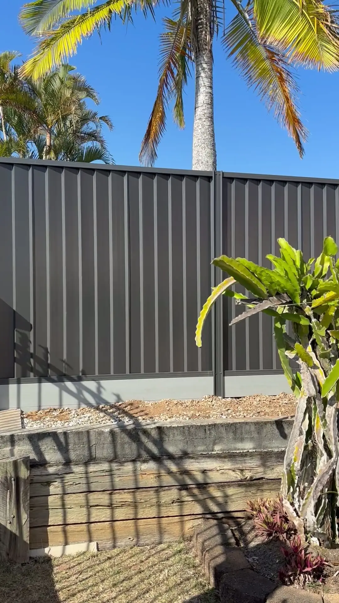 Quick install clip